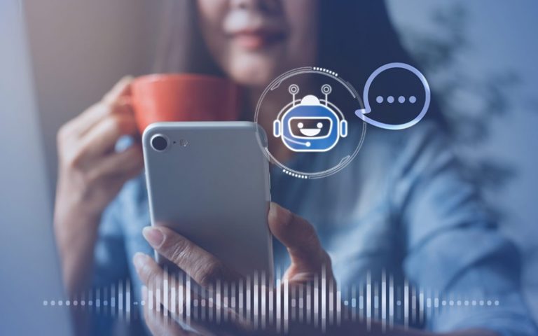 Consumidor sendo atendido por inteligência artificial (IA)