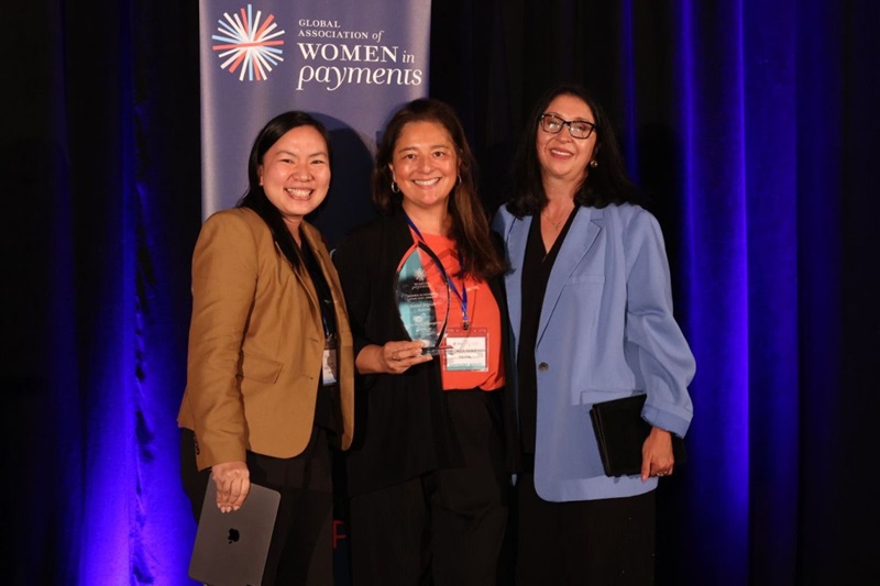 Ana Paula Kagueyama conquistou o Prêmio de Impacto Social Women in Payments 2024