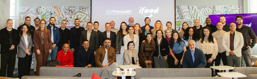 Participantes do encontro no iFood